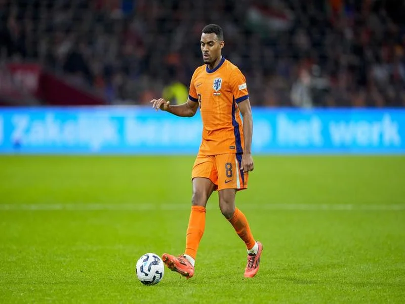 前国脚：踢非顶级球队时荷兰队总懈怠，没有创造力还放任对手跑动